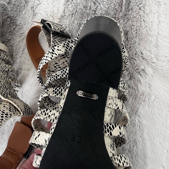 Vionic Womens Sami Snake Heels Black and White size 7 - Picture 3 of 8